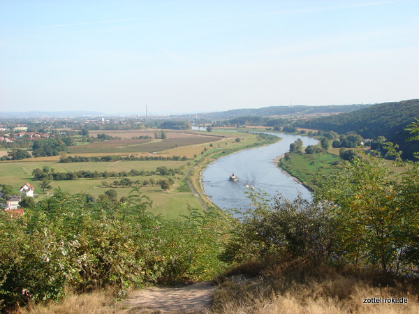 Blick Richtung Dresden, in der Ferne das Elbsandsteingebirge